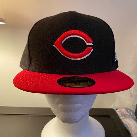 Cincinnati Reds fitted - Picture 5 of 6